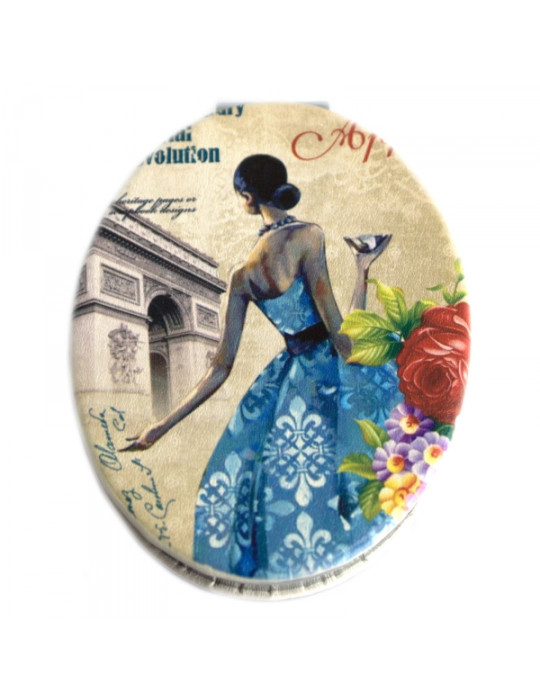 Daam sinises Pariisis taskupeegel