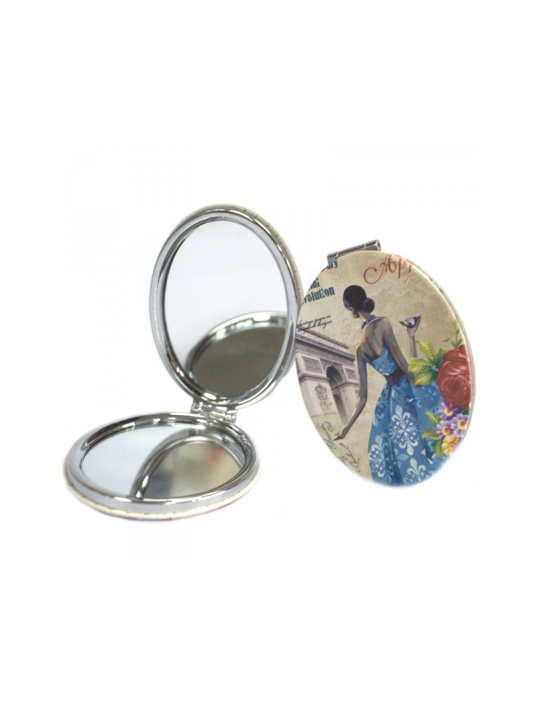 Daam sinises Pariisis taskupeegel