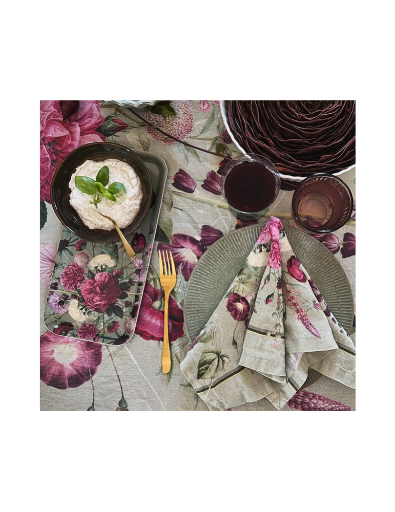 Beautiful dining table.             Blossom Garden linen napkin 45x45cm